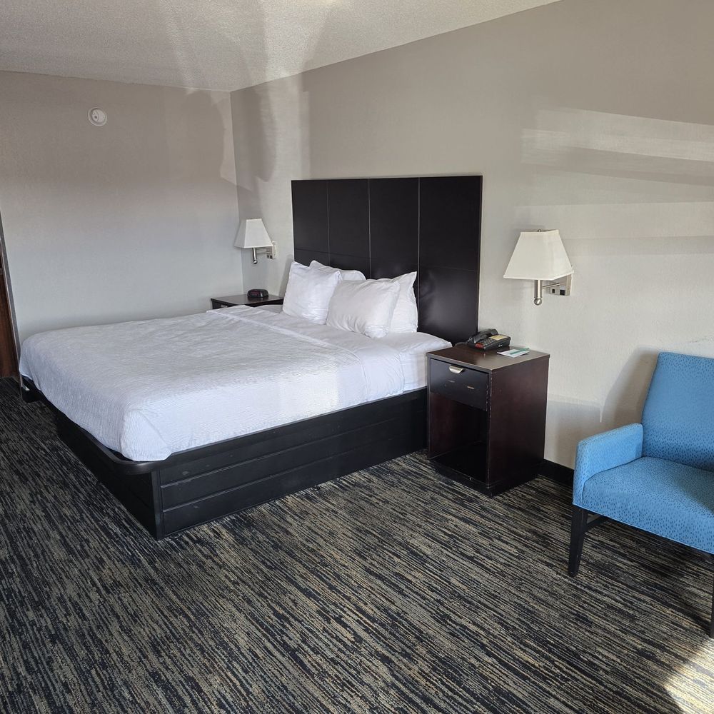 Quality Inn - Room 123 very roomy and clean. - Hotels Near Me - Adairsville, Georgia Quality Inn - Room 123 very roomy and clean. - Hotels Near Me - Adairsville, Georgia