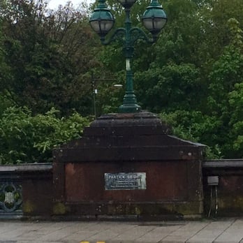 Partick Bridge - Cool old street lamps attached to the bridge. - Landmarks & Historical Buildings Near Me - Glasgow, GLG