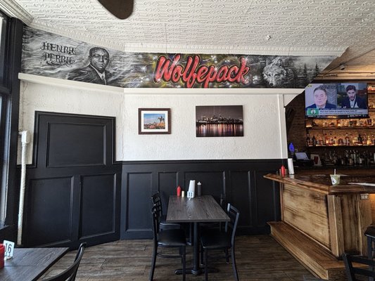 Wolfpack BBQ & Burgers by null