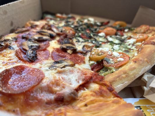 SF Hole In The Wall Pizza Riverside by null