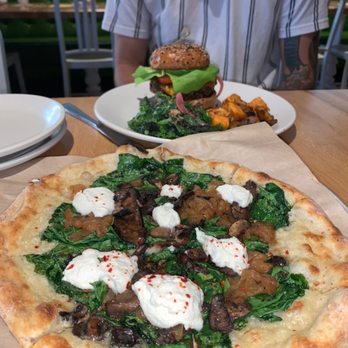 True Food Kitchen - Spinach Mushroom Seasonal Pizza - New American Near Me - Boca Raton, Florida True Food Kitchen - Spinach Mushroom Seasonal Pizza - New American Near Me - Boca Raton, Florida