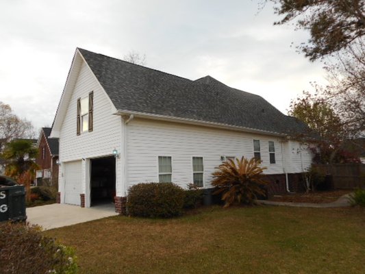 Roofing America Logo