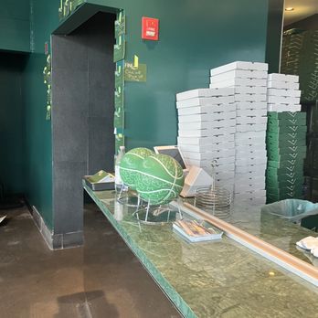Fini Pizza - The lineup - Pizza Near Me - Brooklyn, New York
