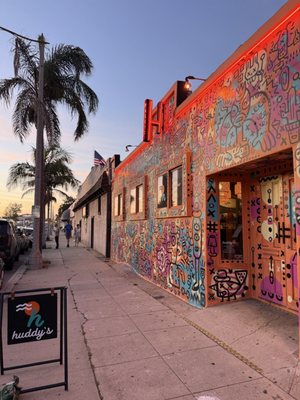 Huddy's by null