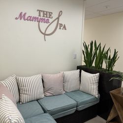 Kaiser Permanente Cerritos Medical Office Building - Waiting area.