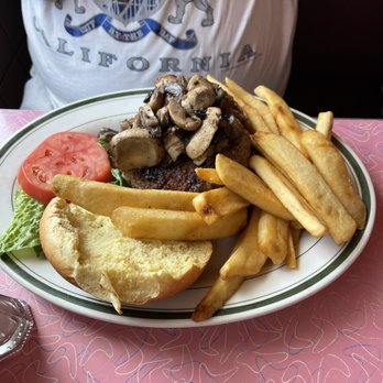 Jackson Hole - Beef burger with mushrooms platter - Burgers Near Me - East Elmhurst, New York