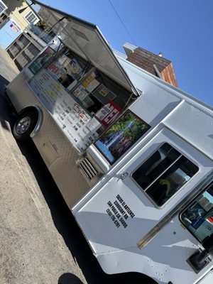 Tacos El Autlense LLC by null