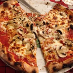 Pizzeria Santaniello - Funghi pizza ... Delicious