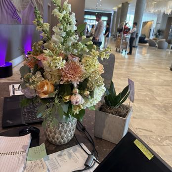 Flower Imagination - Delivered to me at my hotel. - Florists Near Me - Salt Lake City, Utah