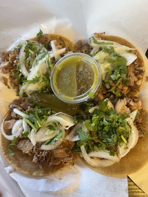 Carnitas el Momo by null