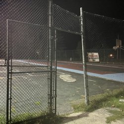 Hidden Valley Resort, an Ascend Hotel Collection Member - Resort life - run down tennis and basket ball courts - San Quentin wants its look back!