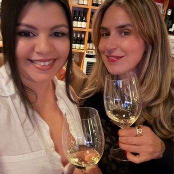 Wine Lab - Wine tasting - Wine Bars Near Me - Costa Mesa, California