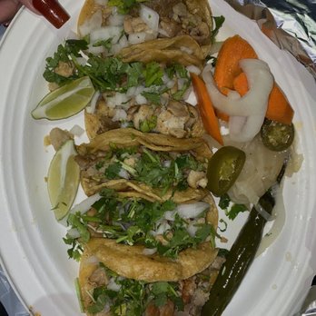 Tacos Sin Fronteras - COLD, greasy bland chicken tacos. 2/10 - Mexican Near Me - Fremont, California
