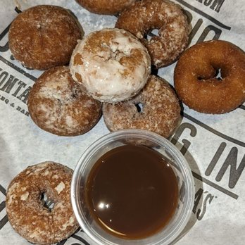 Montana's - Comfort Food Near Me - Gloucester, Ontario Montana's - Comfort Food Near Me - Gloucester, Ontario