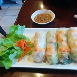 Tra Mi - Prawns rice rolls (dried prawns which are reheat with water to make them look fresh)