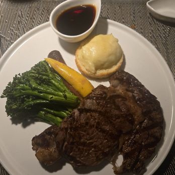 Fushimi Times Square - Teriyaki rib eye w mash potatoes.. and broccoli.. - Japanese Near Me - New York, New York