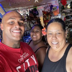Kimmy’s Thrift Store - Best thrift store!!!