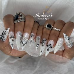 Modern’s Nails And Spa