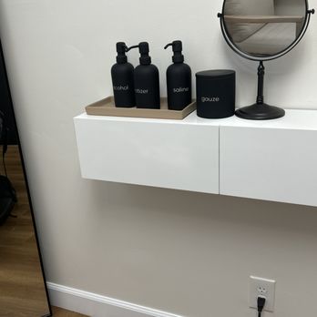 NakedMD - minimalist aesthetic - Medical Spas Near Me - Torrance, California NakedMD - minimalist aesthetic - Medical Spas Near Me - Torrance, California