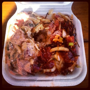Ono Seafood - Half spicy ahi and half hawaiian style ahi. - Seafood Near Me - Honolulu, Hawaii