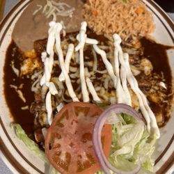 Tanjas Mexican Restaurant & Store - Cheese enchiladas