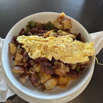 Eggs Up Grill - Loaded hashbrown casserole - Breakfast & Brunch Near Me - Myrtle Beach, South Carolina