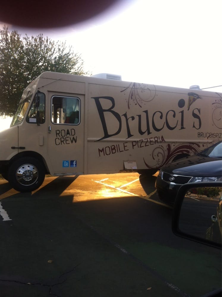 BRUCCI’S PIZZA FOOD TRUCK Updated September 2024 Jacksonville