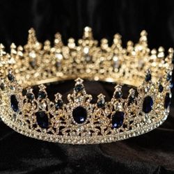 MY SALON Suite - Rohnert Park - I added a men's crown, Everyone deserves to feel cared for, confident, and like royalty~this place really creates that kind of experience.