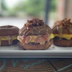 Ohanalulu - Ohanalulu - Donut Breakfast Sandwiches