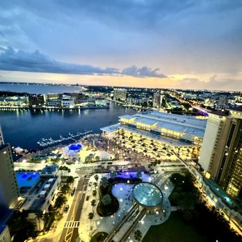 Beacon - Cocktail Bars Near Me - Tampa, Florida Beacon - Cocktail Bars Near Me - Tampa, Florida