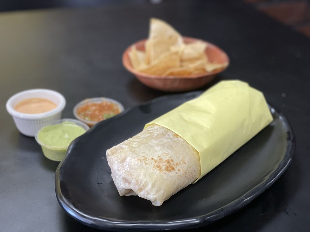 Food from Taqueria Las Comadres