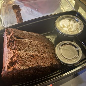 Gus' Sip & Dip - Our Very Special Chocolate Fudge Cake - Pubs Near Me - Chicago, Illinois