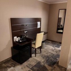 Mercure Hotel Hagen - Not bad for a hotel that costs less than Michael Rose's little cookie rental house.