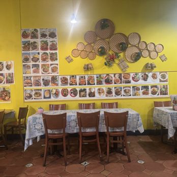 Rose Garden Uptown - Seating - Thai Near Me - Oakland, California