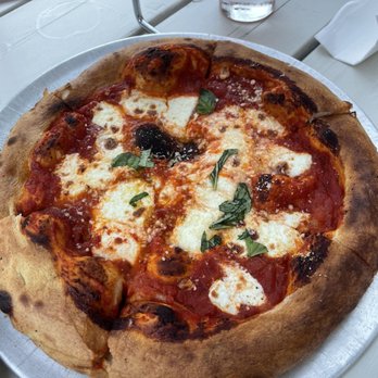 Moby's - Margherita Pizza - Italian Near Me - East Hampton, New York