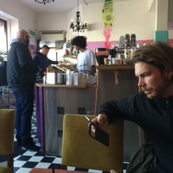 Coffee Joint - Frukostbuffén är igång