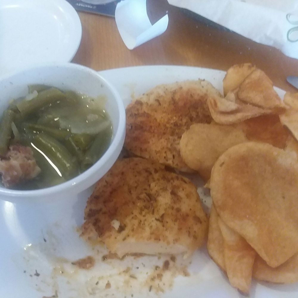 Beef 'O' Brady's - Southern style green beans with bacon and onion, blackened chicken breasts, pub style chips - Pubs Near Me - Crystal River, Florida Beef 'O' Brady's - Southern style green beans with bacon and onion, blackened chicken breasts, pub style chips - Pubs Near Me - Crystal River, Florida