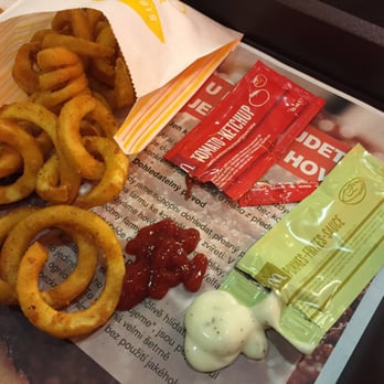 McDonald's - Do they have curly fries in the U.S. now? By the way, the tangy mayonnaise was quite good. - Fast Food Near Me - Prague, Puerto Rico