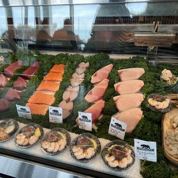 Bear Flag Fish - Seafood selection - Seafood Near Me - Huntington Beach, California Bear Flag Fish - Seafood selection - Seafood Near Me - Huntington Beach, California