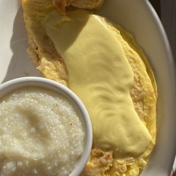 The Hideout Restaurant - Lobster Omelette - American Near Me - Key Largo, Florida The Hideout Restaurant - Lobster Omelette - American Near Me - Key Largo, Florida