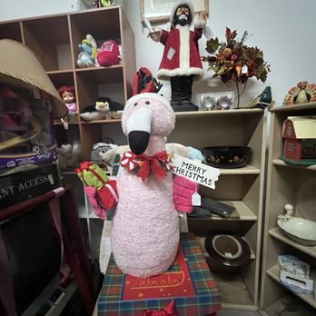Grant Antique Mall Highwayman Gallery - Antiques Near Me - Grant, Florida