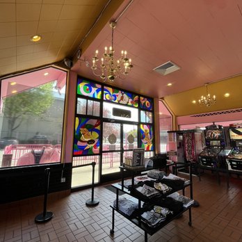 Voodoo Doughnut - Donuts Near Me - Portland, Oregon