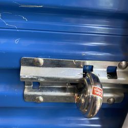 Metro Locksmith - Storage lock lost key