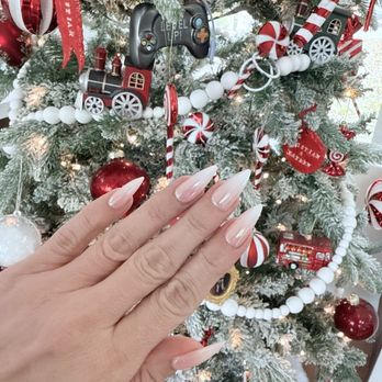 Acryliq Nails - Perfection - Nail Salons Near Me - Canoga Park, California