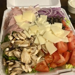 Famous Philly's - Cobb salad