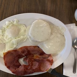 Granny’s Corner Cafe - Breakfast plate with country ham and gravy biscuit