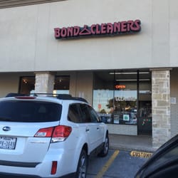 Bond Cleaners - This is the outside... It's in the shopping center next to Gene Allen's
