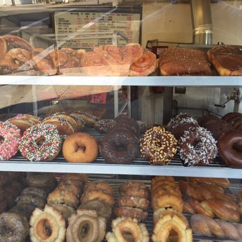 Doughnut Hut - Donuts Near Me - Burbank, California
