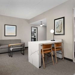 Homewood Suites by Hilton York - Guest room