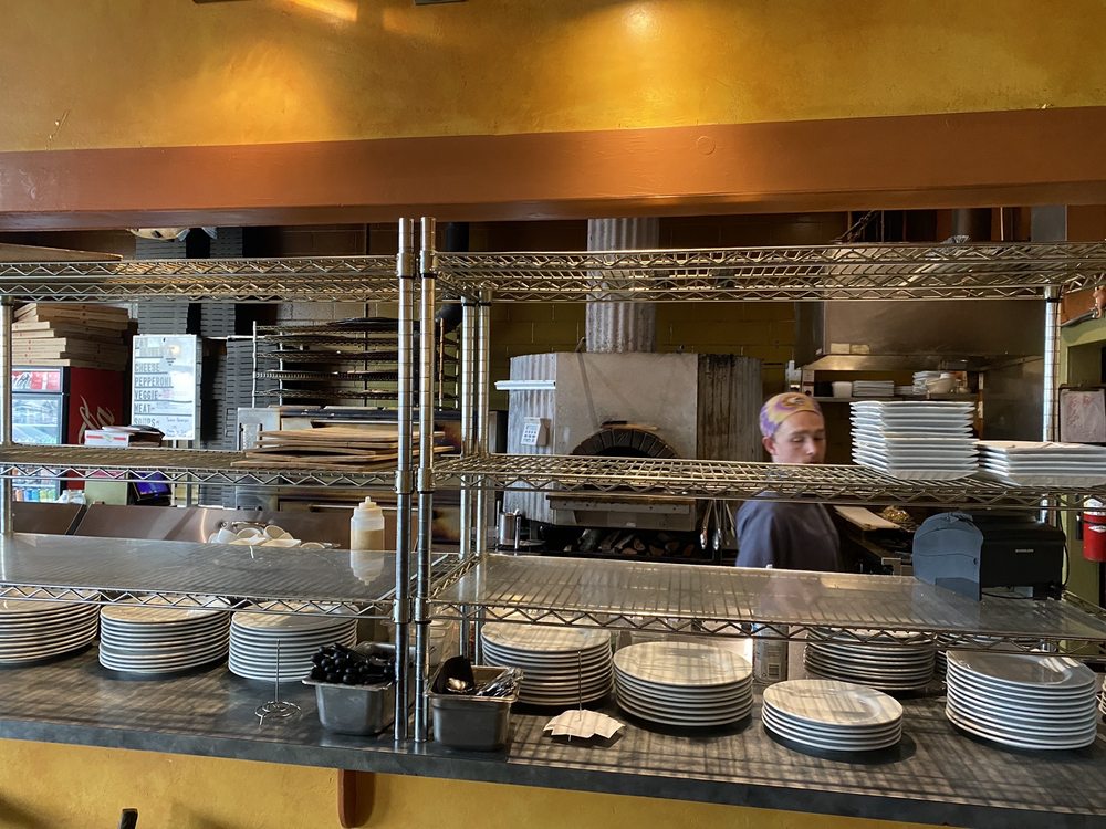 Fat Olives Restaurant, Homer Roadtrippers